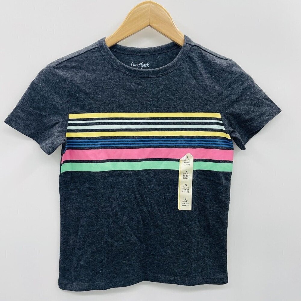 Cat & Jack Boys Small 6/7 Short Sleeve Rainbow Chest Striped T-Shirt Gray 2562